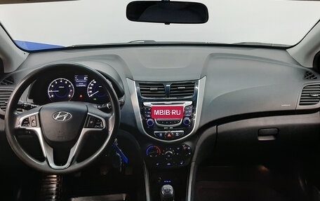 Hyundai Solaris II рестайлинг, 2011 год, 630 000 рублей, 9 фотография