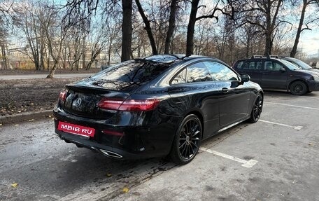 Mercedes-Benz E-Класс, 2018 год, 2 900 000 рублей, 4 фотография