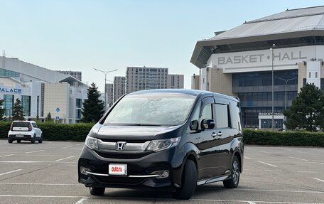 Honda Stepwgn IV, 2017 год, 1 850 000 рублей, 2 фотография