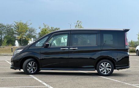 Honda Stepwgn IV, 2017 год, 1 850 000 рублей, 9 фотография