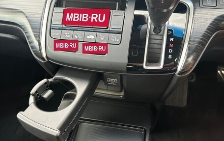 Honda Stepwgn IV, 2017 год, 1 850 000 рублей, 29 фотография