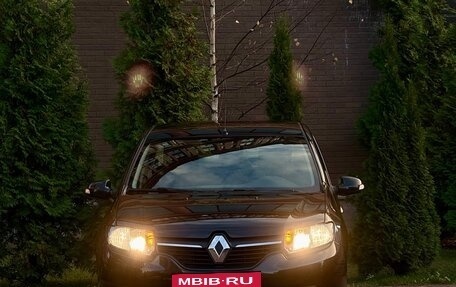 Renault Logan II, 2016 год, 820 000 рублей, 3 фотография