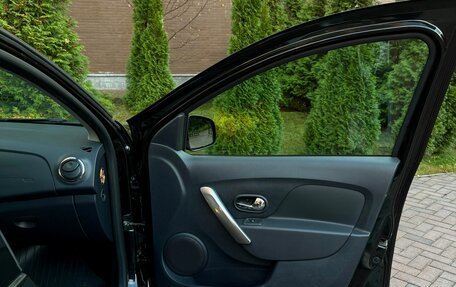 Renault Logan II, 2016 год, 820 000 рублей, 23 фотография