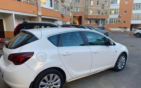 Opel Astra J, 2011 год, 622 248 рублей, 4 фотография