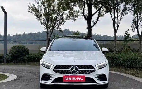 Mercedes-Benz A-Класс, 2022 год, 1 634 047 рублей, 2 фотография