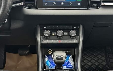 Skoda Karoq I, 2022 год, 2 250 005 рублей, 10 фотография