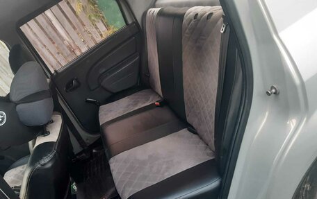 Renault Logan I, 2006 год, 270 000 рублей, 2 фотография