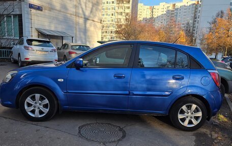 KIA Rio II, 2010 год, 600 000 рублей, 2 фотография
