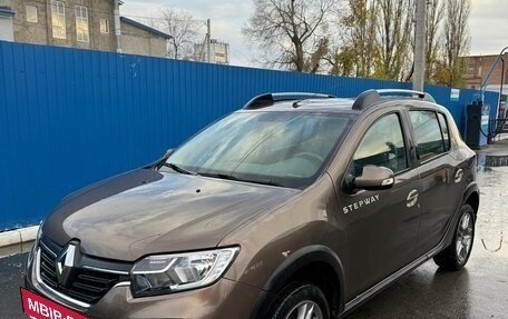 Renault Sandero II рестайлинг, 2018 год, 1 200 000 рублей, 2 фотография