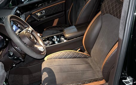 Bentley Bentayga I, 2019 год, 17 000 000 рублей, 11 фотография