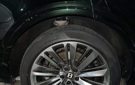 Bentley Bentayga I, 2019 год, 17 000 000 рублей, 26 фотография