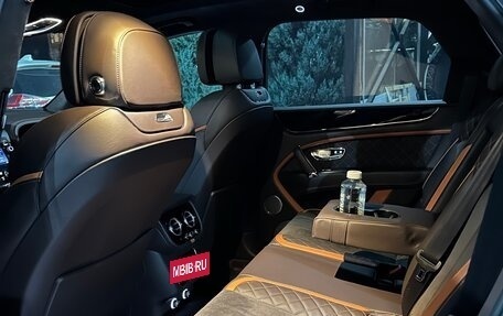 Bentley Bentayga I, 2019 год, 17 000 000 рублей, 17 фотография