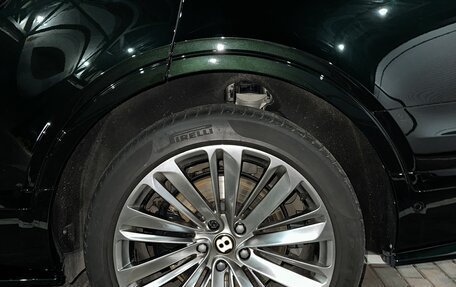 Bentley Bentayga I, 2019 год, 17 000 000 рублей, 28 фотография