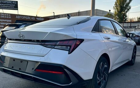 Hyundai Elantra, 2024 год, 2 350 000 рублей, 3 фотография