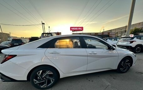 Hyundai Elantra, 2024 год, 2 350 000 рублей, 6 фотография