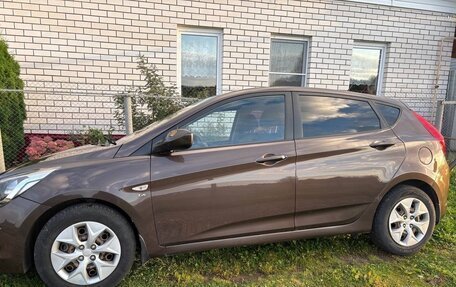 Hyundai Solaris II рестайлинг, 2016 год, 830 000 рублей, 3 фотография