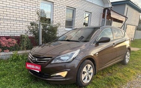 Hyundai Solaris II рестайлинг, 2016 год, 830 000 рублей, 2 фотография