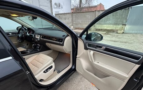 Volkswagen Touareg III, 2011 год, 13 фотография