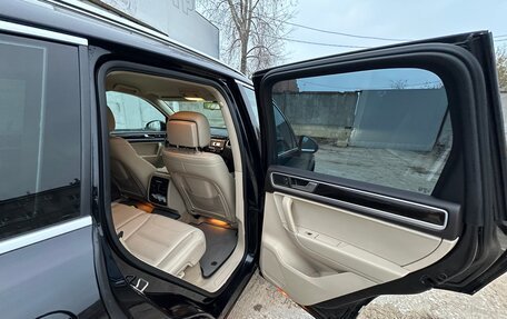 Volkswagen Touareg III, 2011 год, 12 фотография