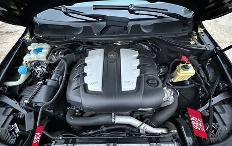 Volkswagen Touareg III, 2011 год, 22 фотография