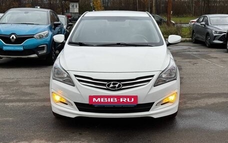 Hyundai Solaris II рестайлинг, 2016 год, 1 050 000 рублей, 2 фотография