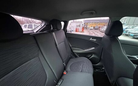 Hyundai Solaris II рестайлинг, 2016 год, 1 050 000 рублей, 13 фотография