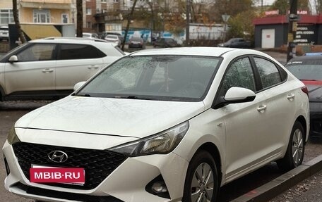 Hyundai Solaris II рестайлинг, 2020 год, 990 000 рублей, 1 фотография