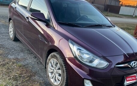 Hyundai Solaris II рестайлинг, 2011 год, 980 000 рублей, 1 фотография
