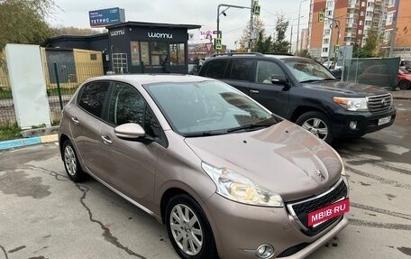 Peugeot 208 II, 2014 год, 750 000 рублей, 3 фотография