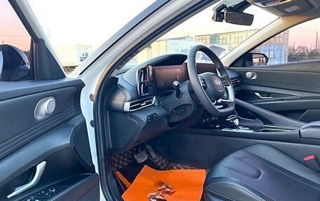 Hyundai Elantra, 2022 год, 1 580 000 рублей, 9 фотография