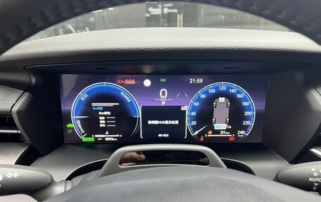 Toyota Camry, 2025 год, 4 700 000 рублей, 6 фотография