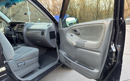 Suzuki Grand Vitara, 2003 год, 535 000 рублей, 29 фотография