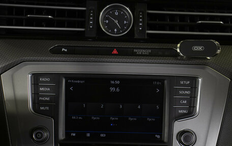 Volkswagen Passat B8 рестайлинг, 2016 год, 2 320 000 рублей, 17 фотография