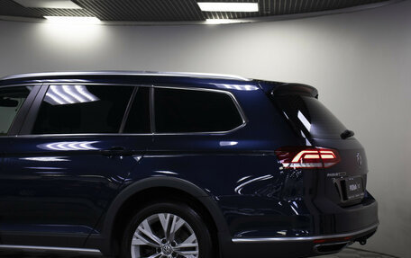 Volkswagen Passat B8 рестайлинг, 2016 год, 2 320 000 рублей, 28 фотография