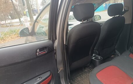 Hyundai i20 IB рестайлинг, 2010 год, 280 000 рублей, 8 фотография