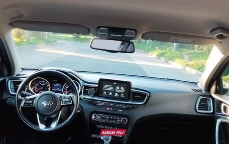 KIA cee'd III, 2019 год, 1 800 000 рублей, 8 фотография