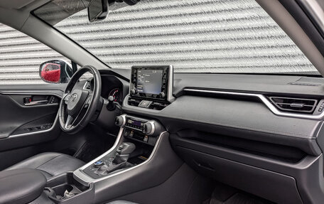 Toyota RAV4, 2022 год, 3 955 000 рублей, 13 фотография