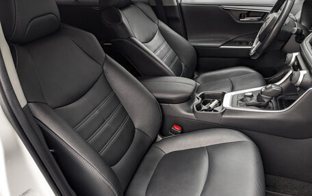 Toyota RAV4, 2022 год, 3 955 000 рублей, 24 фотография