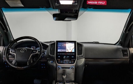 Toyota Land Cruiser 200, 2018 год, 6 550 000 рублей, 14 фотография