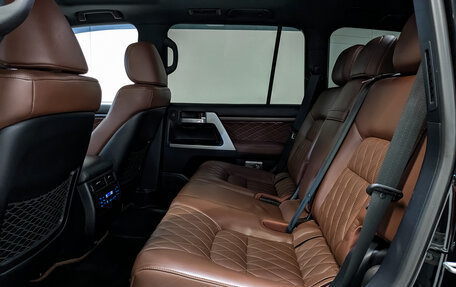 Toyota Land Cruiser 200, 2018 год, 6 550 000 рублей, 18 фотография