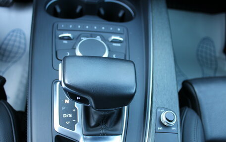 Audi A4, 2019 год, 2 850 000 рублей, 16 фотография