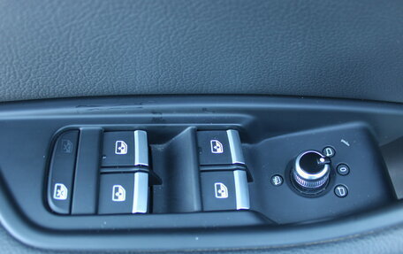 Audi A4, 2019 год, 2 850 000 рублей, 18 фотография