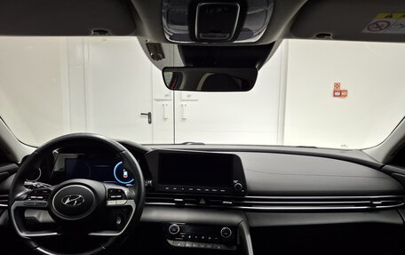 Hyundai Elantra, 2023 год, 2 195 000 рублей, 14 фотография