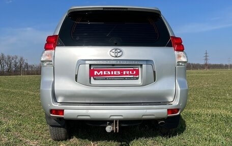 Toyota Land Cruiser Prado 150 рестайлинг 2, 2011 год, 3 000 000 рублей, 7 фотография