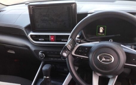 Daihatsu Rocky, 2019 год, 1 350 000 рублей, 13 фотография