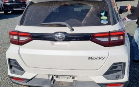 Daihatsu Rocky, 2019 год, 1 350 000 рублей, 17 фотография