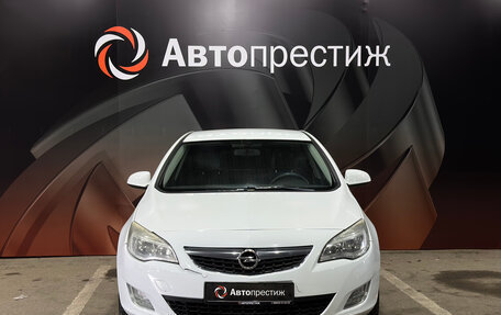 Opel Astra J, 2012 год, 625 000 рублей, 2 фотография