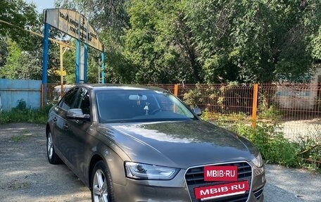 Audi A4, 2014 год, 1 100 000 рублей, 2 фотография