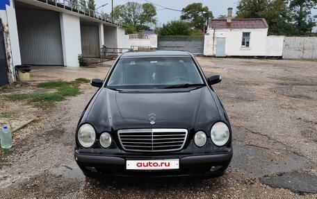 Mercedes-Benz E-Класс, 2001 год, 500 000 рублей, 1 фотография