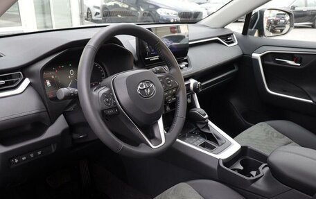 Toyota RAV4, 2025 год, 3 990 000 рублей, 7 фотография